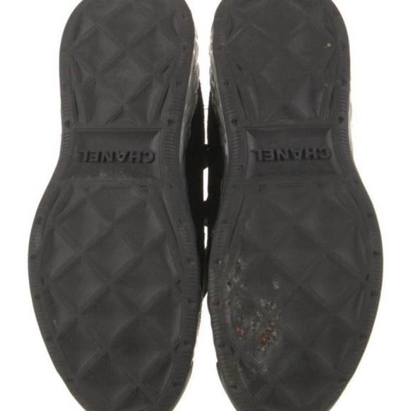 Chanel - Picture 2 of 6